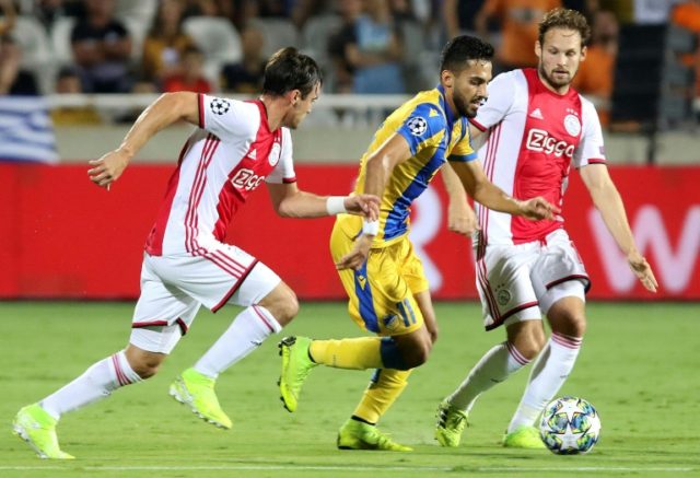 Ajax finish with 10 men and a goalless draw in Cyprus