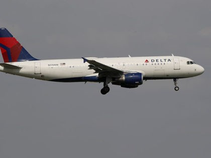 A Delta Airlines aircraft makes its approach at Dallas-Fort Worth International Airport in Grapevine, Texas, Monday, June 24, 2019. (AP Photo/Tony Gutierrez)