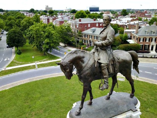 Jefferson Davis, Confederate-Monuments