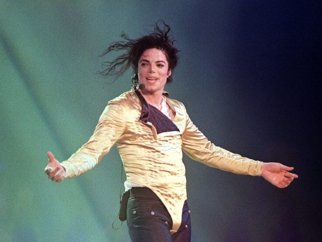 (FILES) US pop star and entertainer Michael Jackson preforms before an estimated audience