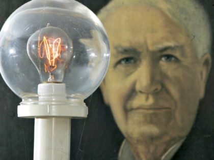 A model of a street light using Thomas Edison’s incandescent light bulb (AP Images)