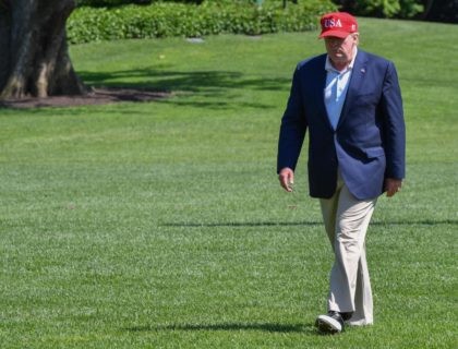 Trump White House lawn (Nicholas Kamm / AFP / Getty)