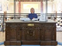 hillarydesk1