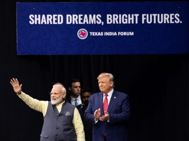 US President Donald Trump and Indian Prime Minister Narendra Modi attend "Howdy, Modi!" at NRG Stadium in Houston, Texas, September 22, 2019. - Tens of thousands of Indian-Americans converged on Houston on Sunday for an unusual joint rally by Donald Trump and Narendra Modi, a visible symbol of the bond …