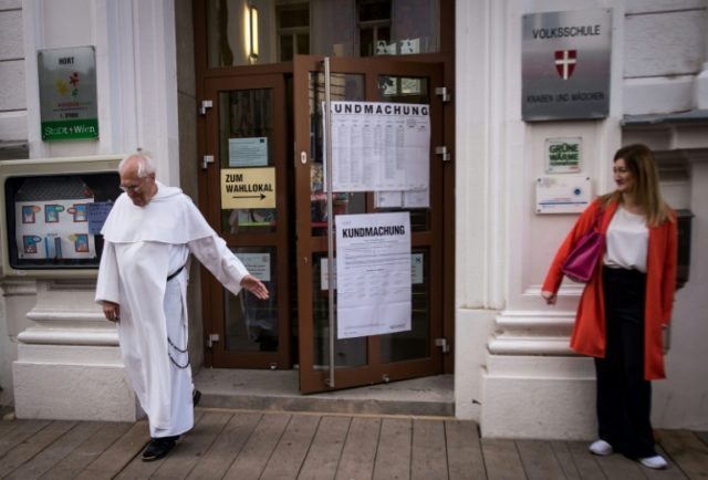 Conservatives set to win Austria election as far-right tumbles