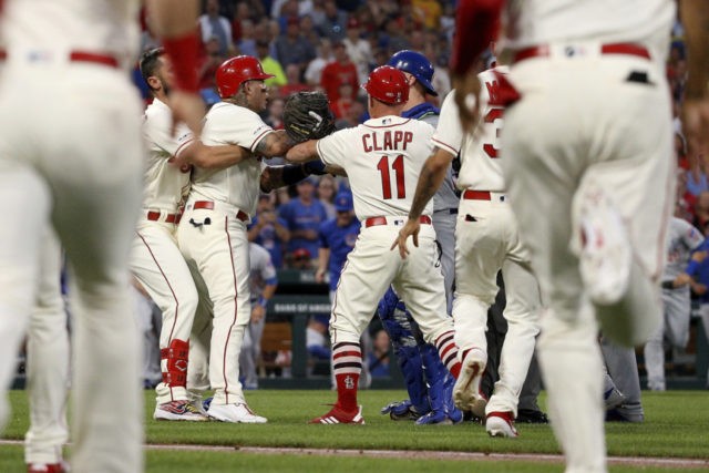 Molina, Hamels spark benches-clearing fracas at Cards-Cubs - Breitbart