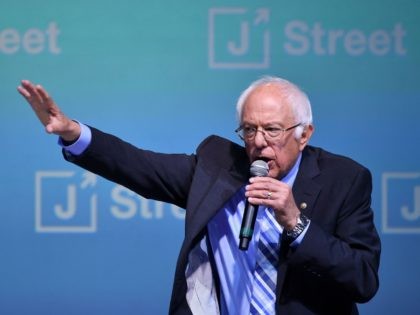 Bernie Sanders and J Street (Mandel Ngan / AFP / Getty)