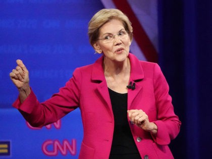 LOS ANGELES, CALIFORNIA - OCTOBER 10: Democratic presidential candidate, Sen. Elizabeth Wa