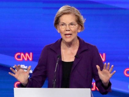 WESTERVILLE, OHIO - OCTOBER 15: Sen. Elizabeth Warren (D-MA) answers questions during the