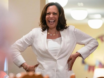 2020 Democratic Presidential hopeful Senator Kamala Harris (D-CA) greets residents and staff during a campaign stop at the Bickford Senior Living Center on August 12, 2019 in Muscatine, Iowa. - Harris finishes a multi-day bus tour across Iowa today. (Photo by Alex Edelman / AFP) (Photo credit should read ALEX …