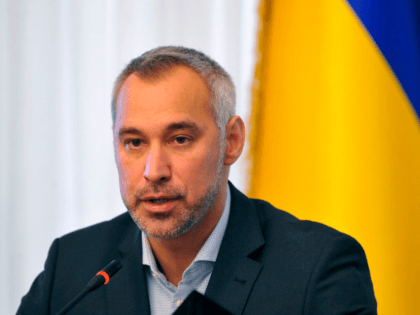Ukraine's prosecutor-general Ruslan Ryaboshapka speaks to reporters during a press conference in Kiev on October 4, 2019. - Ukraine's prosecutor-general said on October 4, 2019, his office was reviewing the closure of a number of cases related to a gas firm linked to US Democrat Joe Biden's son. Prosecutor-General Ryaboshapka …