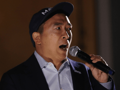 Democratic presidential candidate, entrepreneur Andrew Yang speaks at a campaign rally on September 30, 2019 in Los Angeles, California. Yang is the son of Taiwanese immigrants and was born in upstate New York. (Photo by Mario Tama/Getty Images)