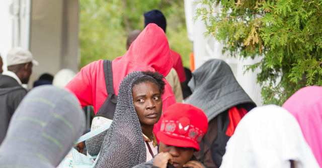 Bloomberg: Canadian Wages Shrink amid Mass Immigration