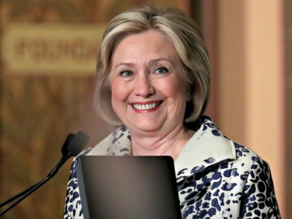 WASHINGTON, DC - SEPTEMBER 27: Former U.S. Secretary of State Hillary Clinton arrives on s