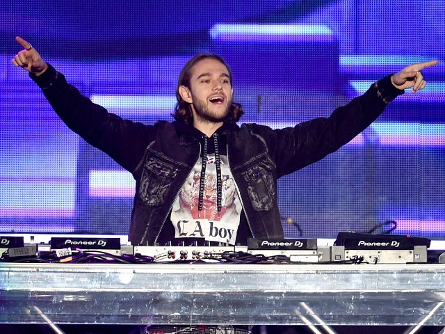 CARSON, CALIFORNIA - JUNE 01: (EDITORIAL USE ONLY. NO COMMERCIAL USE) Zedd performs onstag