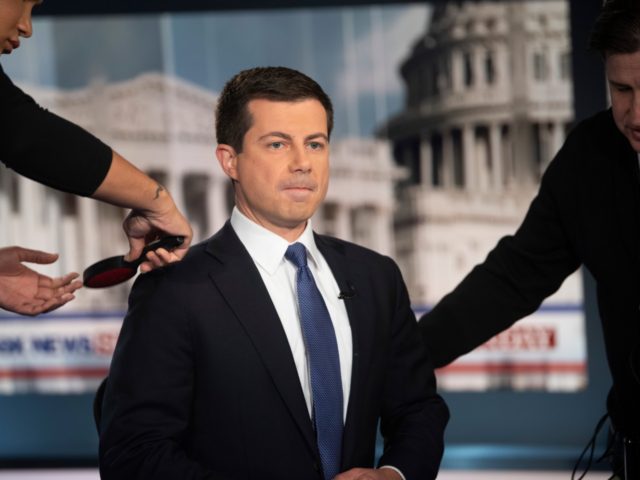 Democratic presidential candidate South Bend Mayor Pete Buttigieg prepares for an intervie