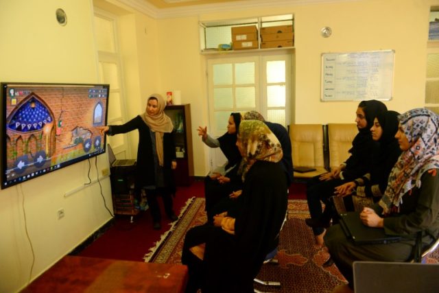 Like the princess who hops over goblins and throws daggers at evil wizards in the video game they built, a team of women coders in patriarchal Afghanistan wants girls to overcome the many obstacles they face Bored of male heroes, Afghan girl coders build their own champions