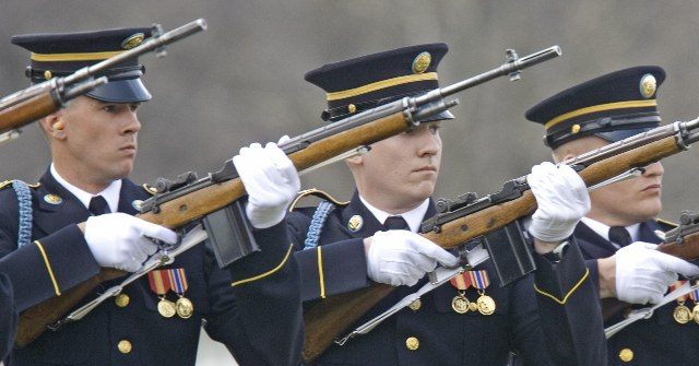 U of Virginia President Says Canceling 21-Gun Salute Was a 'Mistake'