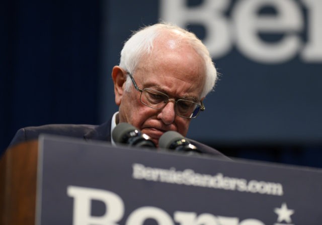 DES MOINES, IA - NOVEMBER 09: Democratic Presidential candidate Bernie Sanders (I-VT) spea