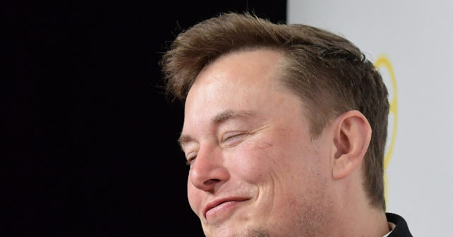 Elon Musk Meets with Tim Cook, Says Threat of Apple Blacklisting Twitter Was ‘Misunderstanding’