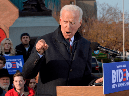 Former US Vice President and democratic candidate holds a rally outside the New Hampshire