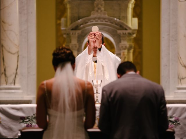 Bishop Renato Marangoni of the northern Italian diocese of Belluno-Feltre has apologized to remarried Catholics, urging them to come forward and receive the Eucharist.