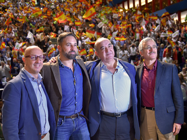 Spanish far-right Vox party president, Santiago Abascal (2L) poses with …