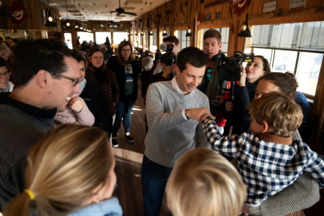 Buttigieg stirs up 2020 race with pitch as Trump's polar opposite