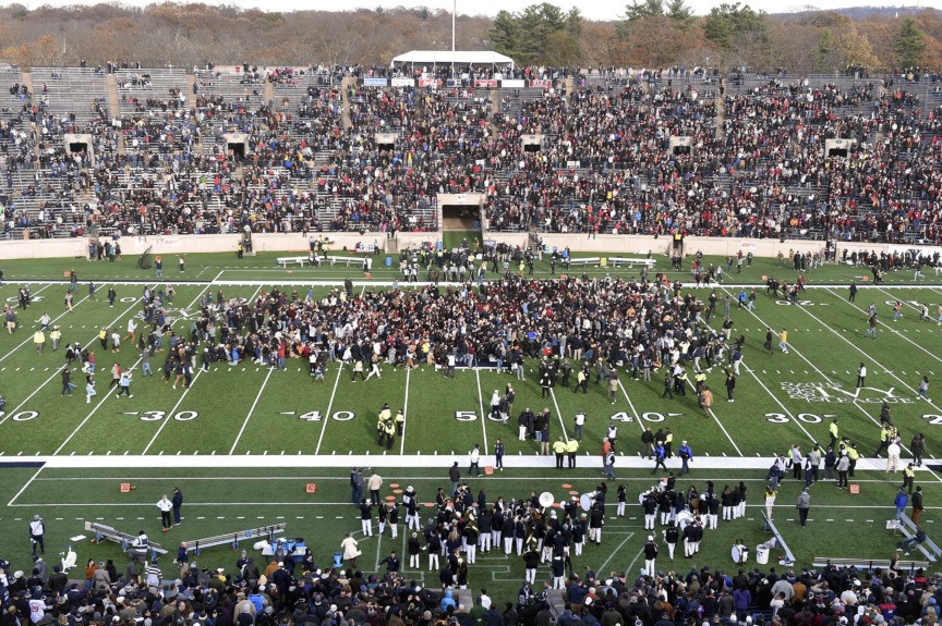 Video Climate Change Protesters Storm Field At Halftime Of