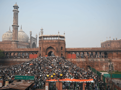 Protesters gather by the Jama Masjid mosque at a demonstration against Indias new citizenship law in New Delhi on December 20, 2019. - Fresh clashes between Indian police and demonstrators erupted on December 20 after more than a week of deadly unrest triggered by a citizenship law seen as anti-Muslim. …