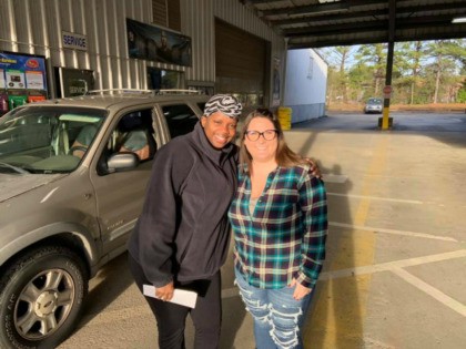 Rachell Tucker, in Newnan, Georgia, received a big surprise when strangers decided to take care of her car repair bill last week after Sarah Najour of the Mike Fitzpatrick Ford dealership realized Tucker could not afford her car repair bill and asked her Facebook friends to help. She raise more …