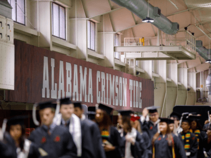 University of Alabama graduates (Twitter/@UofAlabama)