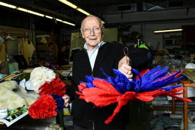 Fashionable feathers: Italian designer's life in plumes