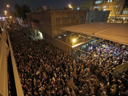 Iranians students demonstrate following a tribute for the victims of Ukraine International