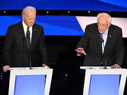 Democratic presidential hopefuls Former Vice President Joe Biden (L) and Vermont Senator B