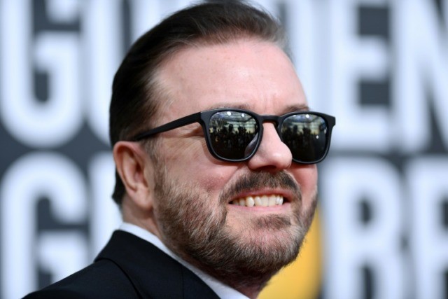 Gervais roasts Hollywood as Golden Globes kick off