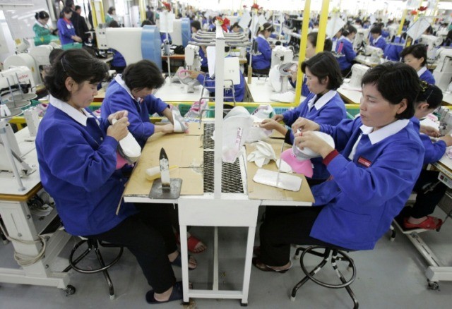 US slaps sanctions over N.Korea overseas workers