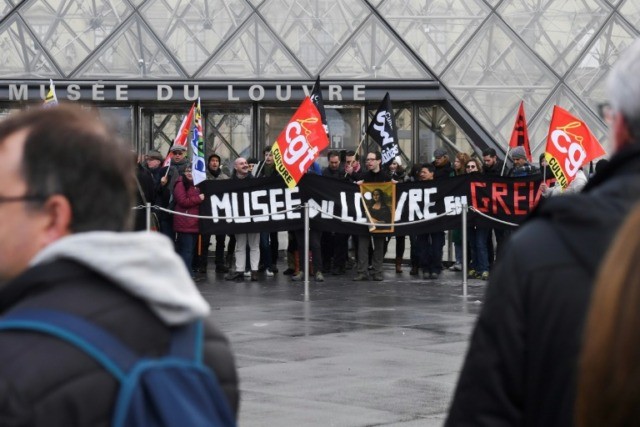 France's Louvre shut by pension strikes