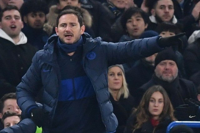 Frustrated Lampard calls for Chelsea to make signings