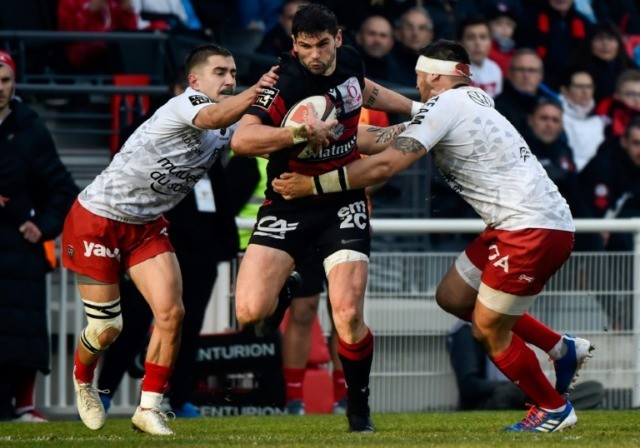 Lyon rebound to go top in France as banished Scot Russell starts for Racing