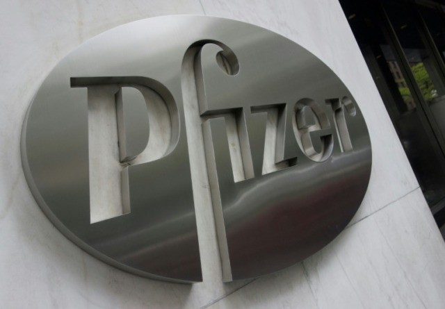 Pfizer reports 4Q loss on lower sales