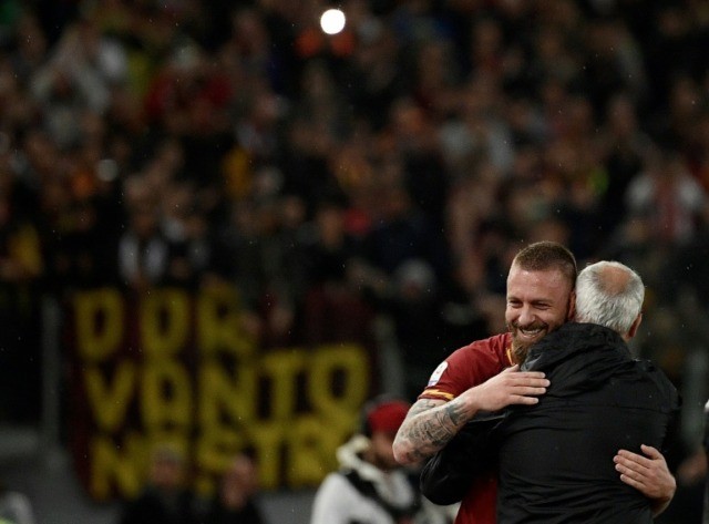 Roma legend De Rossi hires make-up artist to watch Rome derby with fans