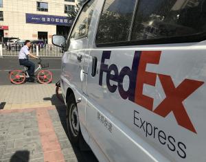 FedEx Ground to begin year-round Sunday home deliveries