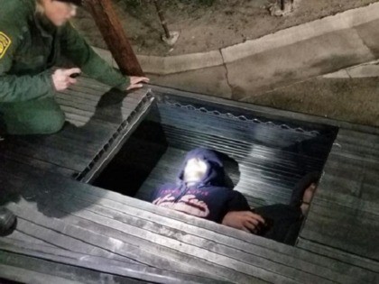 Border Patrol agents find 17 migrants trapped in a hidden compartment at the Freer Immigration Checkpoint. (Photo: U.S. Border Patrol/Laredo Sector)