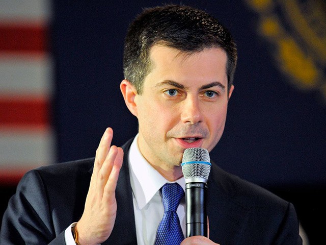 US Presidential Candidate and former South Bend, Indiana mayor Pete Buttigieg speaks and answers questions to veterans and members of the public at a town hall event at the American Legion Post 98 in Merrimack, New Hampshire on February 6, 2020. (Photo by Joseph Prezioso / AFP) (Photo by JOSEPH …