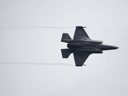 A United States Air Force F-35B Lightning II fighter jet performs an aerial display during the Sing