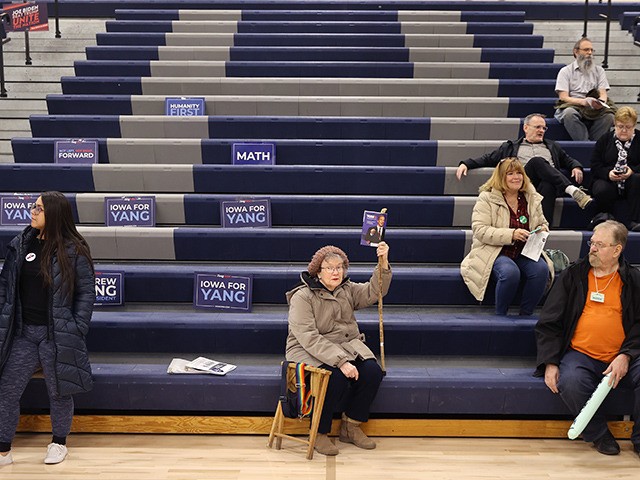 DES MOINES, IOWA - FEBRUARY 03: Supporters of Democratic presidential candidate Tom Steyer