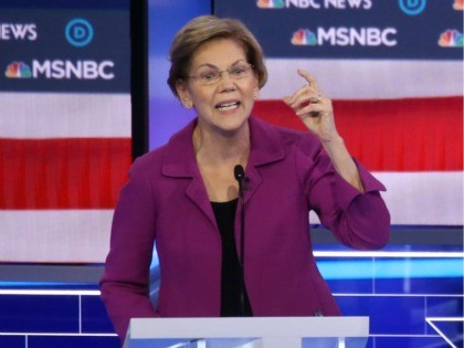 LAS VEGAS, NEVADA - FEBRUARY 19: Democratic presidential candidate Sen. Elizabeth Warren (