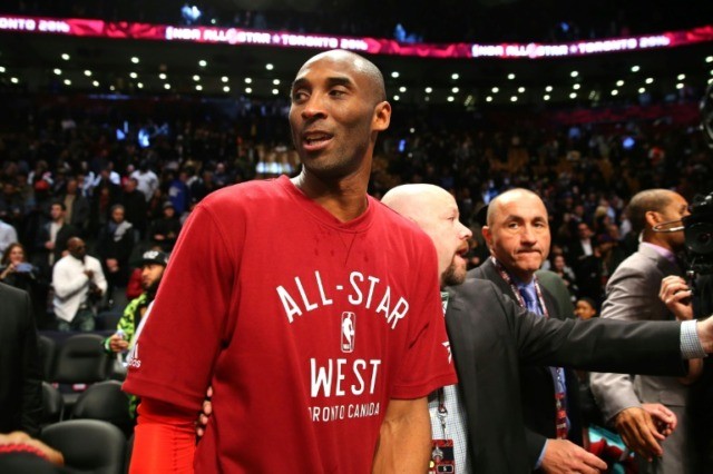 Kobe tributes abound at NBA All-Star Game in Chicago