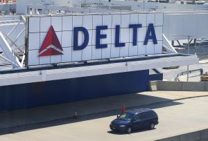 Delta unveils 10-year plan to become world's 1st carbon-neutral airline